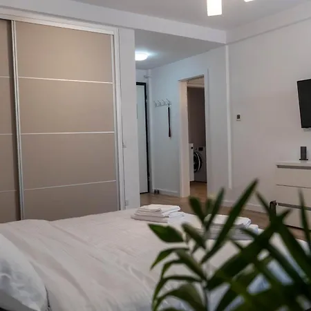 Vanguard De Lux Aparthotel Craiova