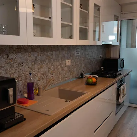 Aparthotel Vanguard De Lux Craiova